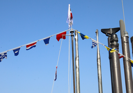 34년 임무 마친 장보고함 취역기 강하