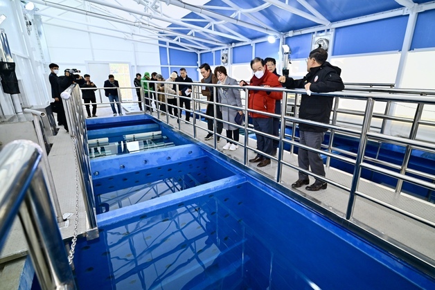 속초 설악정수장 침전지·착수정 복개…"소형생물 유입 원천 차단"