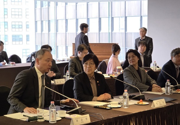 정은경 장관 "과오 반드시 개선…2027년 의대정원, 투명한 기준 마련"