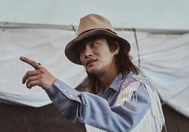 '보이' 서인국, 조병규 옥죄는 섬뜩한 빌런 '모자장수' 변신