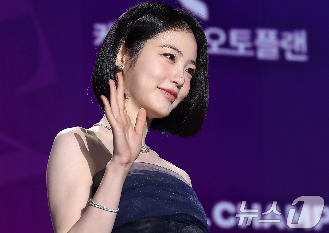 (서울=뉴스1) 김진환 기자 = 배우 신예은이 29일 오후 서울 동대문디자인플라자(DDP)에서 열린 '2025 서울콘 에이판 스타 어워즈'(2025 SEOULCON APAN STA …