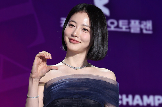 신예은, 나랑 하트 만들어볼래요?