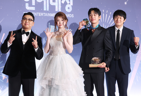 MBC 방송연예대상 대상 참석한 '극한84' 팀