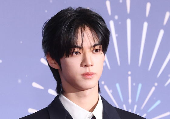 투어스 도훈, 짙은 잘생김