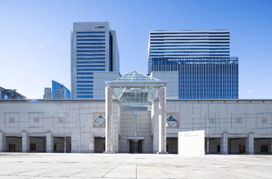 본문 이미지 - 요코하마미술관 외관, 사진_SHINTSUBO Kenshu &#40;국립현대미술관 제공&#41;