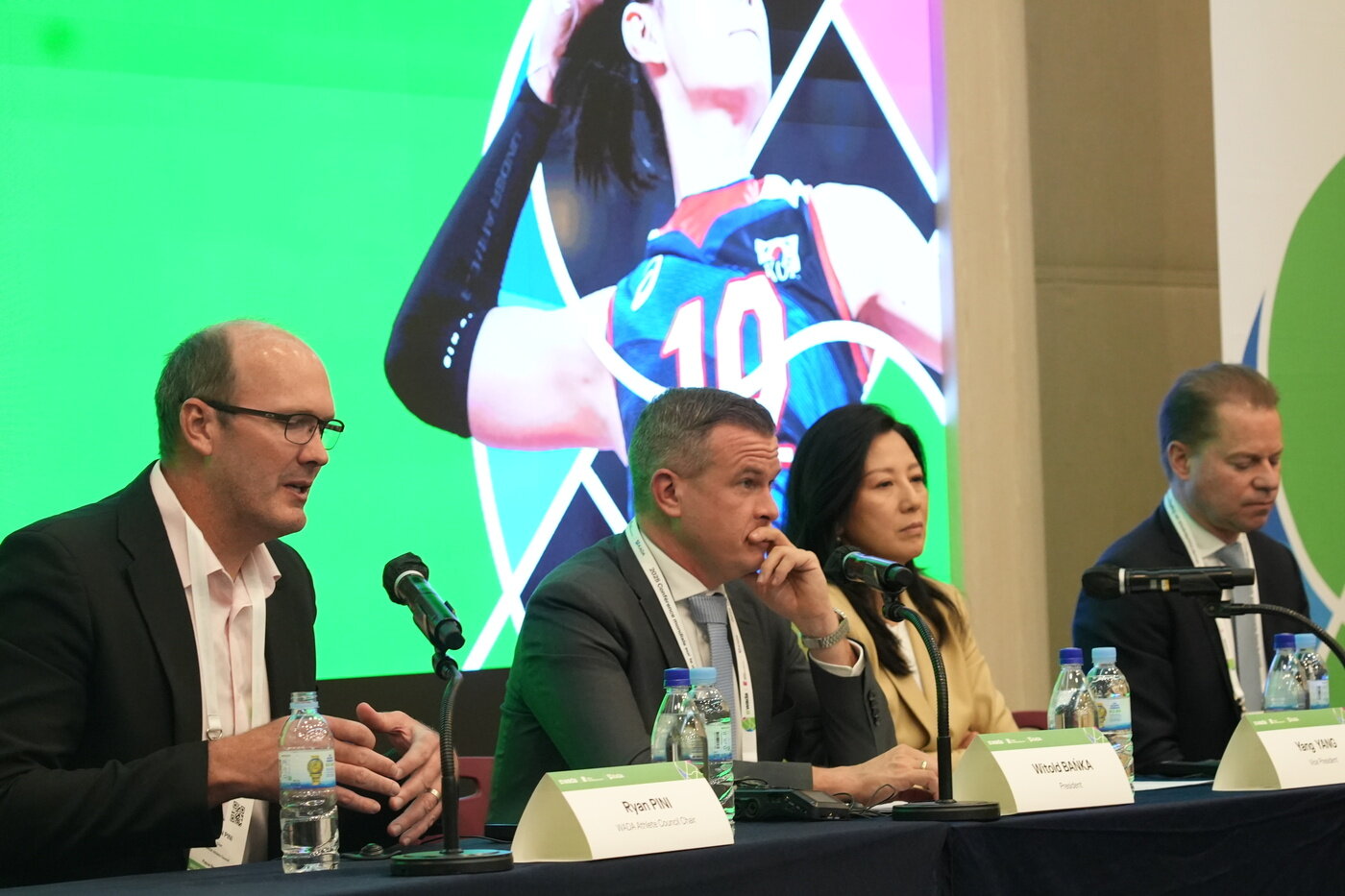 본문 이미지 - 피니 WADA 선수위원장&#40;맨 왼쪽&#41;도 인핸스드 게임에 대해 안타까움을 전했다. &#40;KADA 제공&#41;