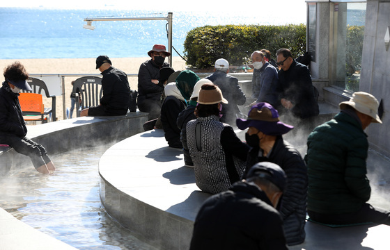 [오늘의 날씨] 부산·경남(7일, 일)…낮 기온 15도 안팎