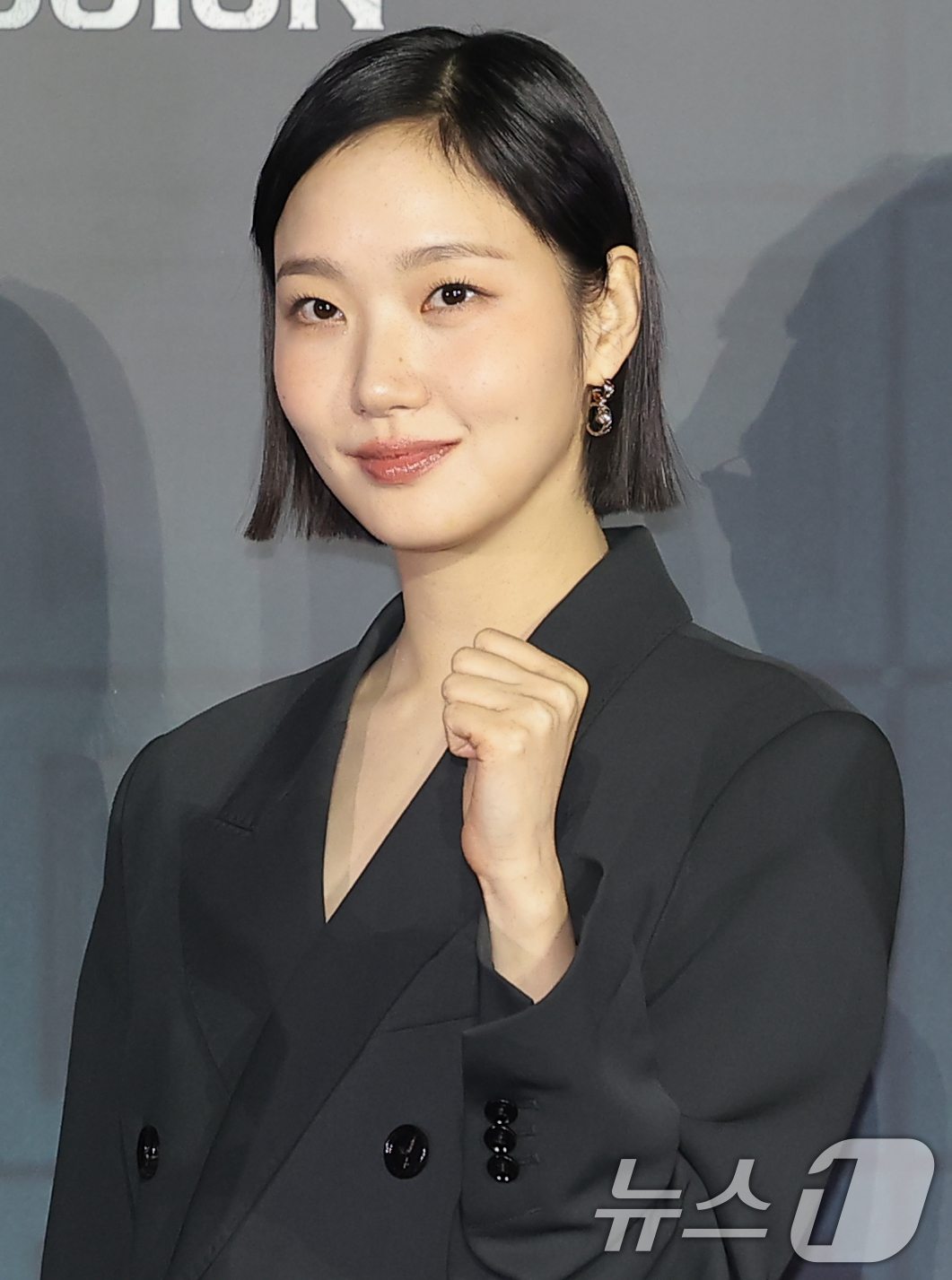 (서울=뉴스1) 권현진 기자 = 배우 김고은이 3일 서울 용산구 CGV 용산아이파크몰에서 열린 넷플릭스 시리즈 '자백의 대가' 시사회 및 간담회에서 포즈를 취하고 있다.'자백의 대 …