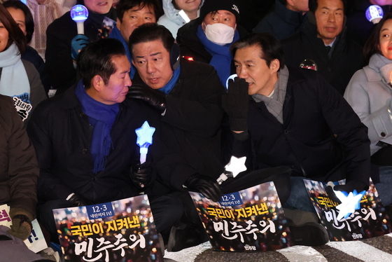 조국 "지귀연에 불만 많지만 내란재판부 2심부터…위헌 소지 없앤 뒤"