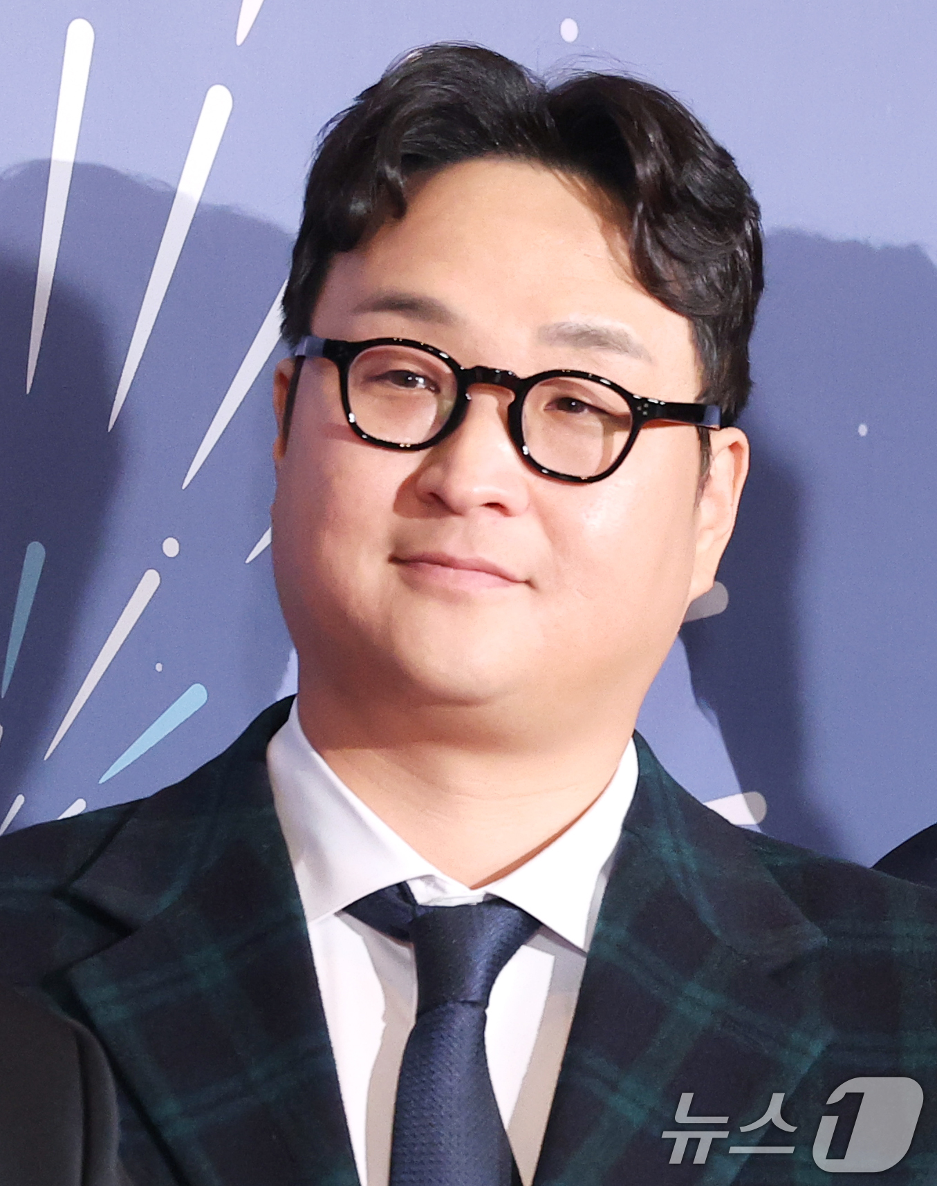 (서울=뉴스1) 권현진 기자 = '나 혼자 산다' 구성환이 29일 오후 서울 마포구 MBC 미디어센터 공개홀에서 열린 '2025 MBC 방송연예대상' 레드카펫 행사에 참석해 포즈를 …