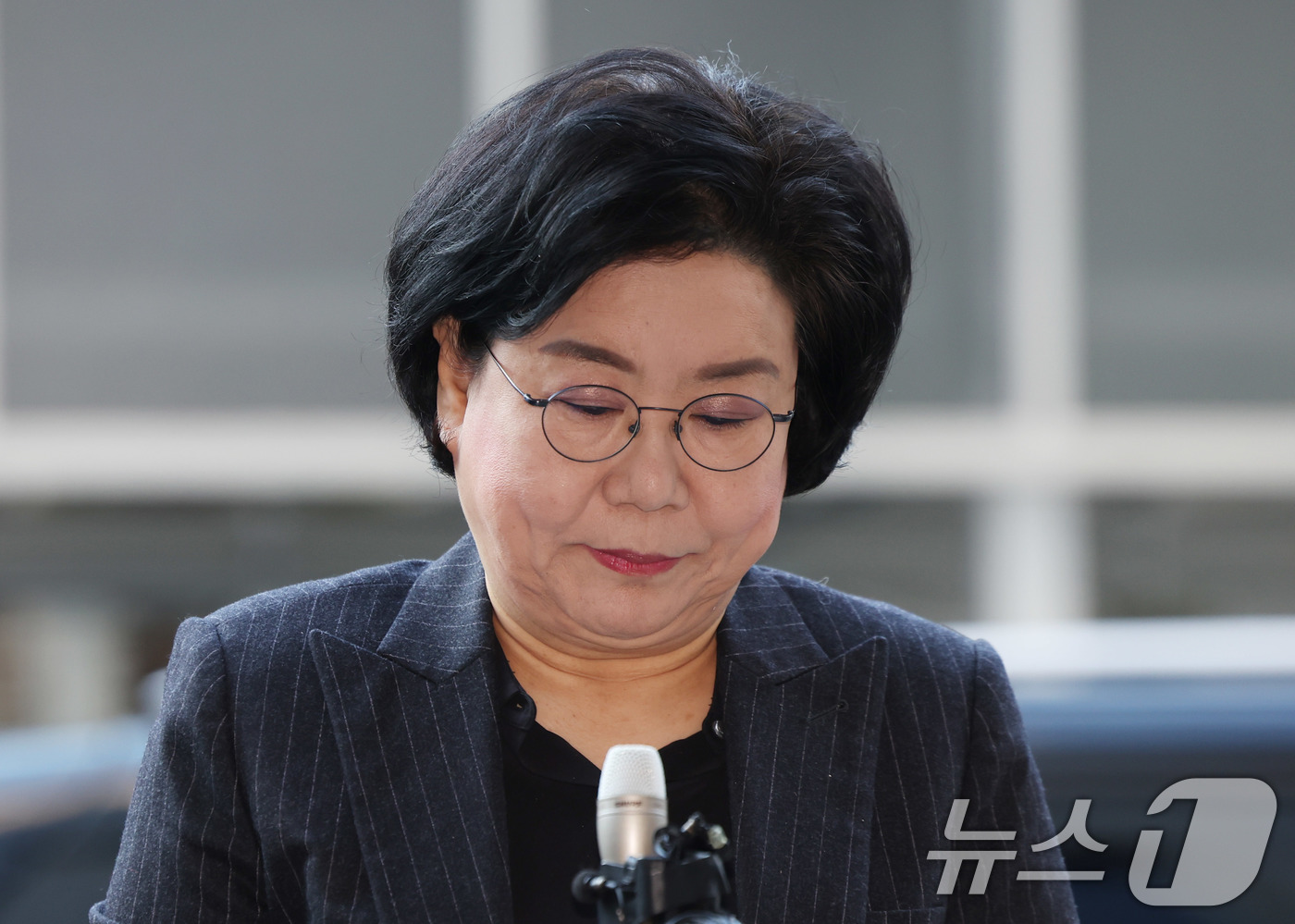 (서울=뉴스1) 박지혜 기자 = 초대 기획예산처 장관 후보자로 지명된 이혜훈 전 국민의힘 의원이 30일 오전 서울 중구 예금보험공사에 마련된 인사청문회 준비 사무실로 출근하고 있다 …