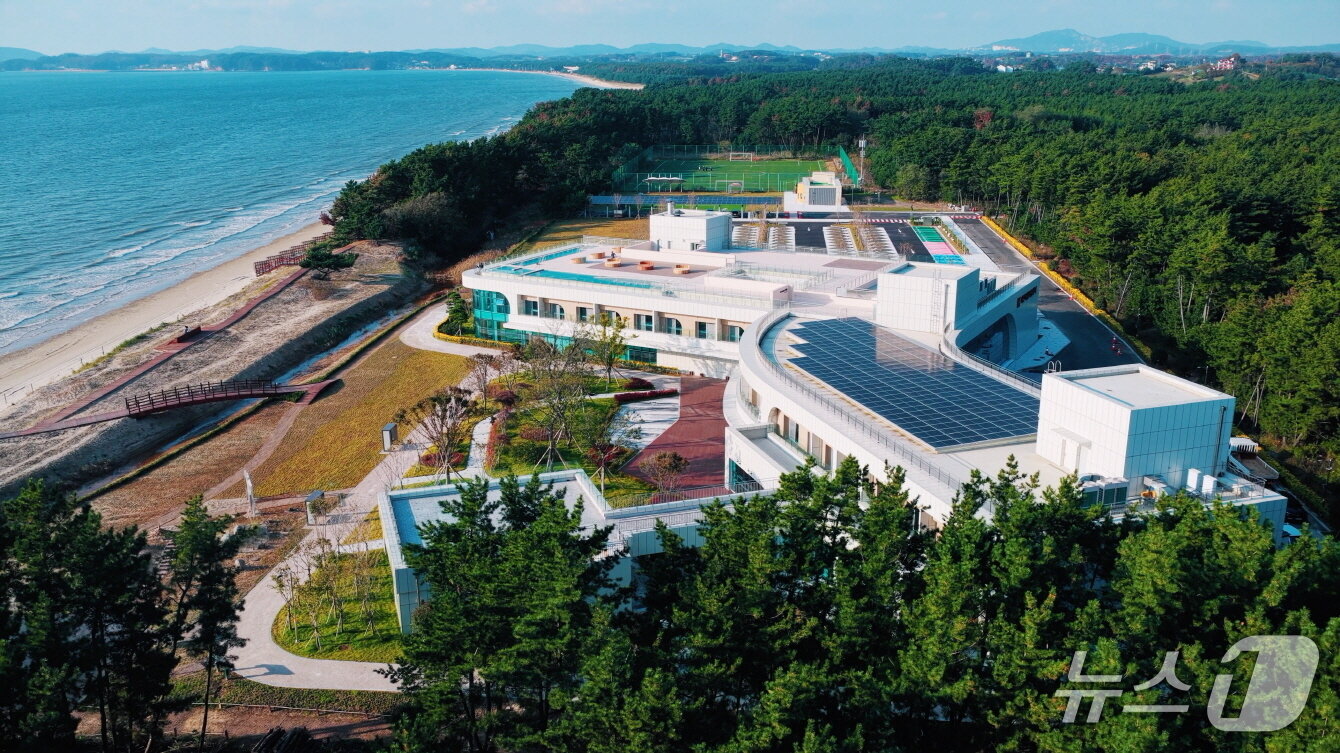 본문 이미지 - 해양치유센터 전경(태안군 제공. 재판매 및 DB금지)2025.12.30/뉴스1