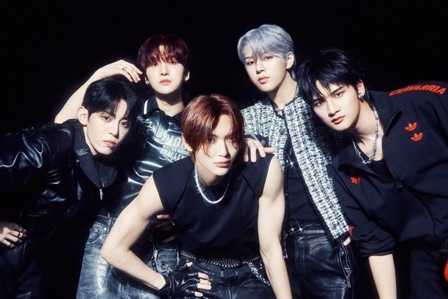 리브랜딩 성공한 나우즈…2025년 화려하게 장식한 '글로벌 루키'