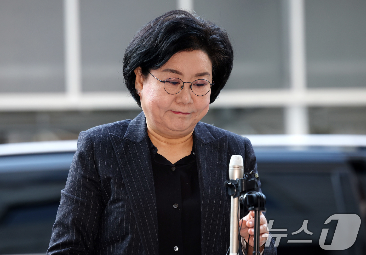 (서울=뉴스1) 박지혜 기자 = 초대 기획예산처 장관 후보자로 지명된 이혜훈 전 국민의힘 의원이 30일 오전 서울 중구 예금보험공사에 마련된 인사청문회 준비 사무실로 출근하고 있다 …