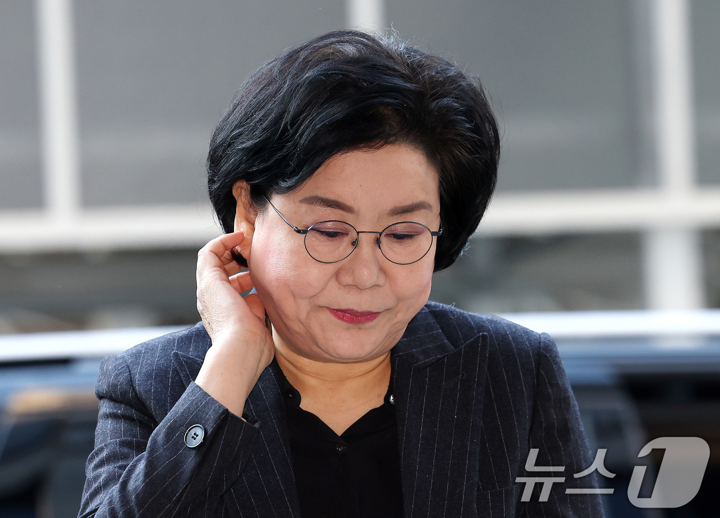 (서울=뉴스1) 박지혜 기자 = 초대 기획예산처 장관 후보자로 지명된 이혜훈 전 국민의힘 의원이 30일 오전 서울 중구 예금보험공사에 마련된 인사청문회 준비 사무실로 출근하고 있다 …