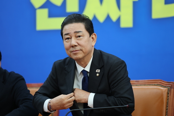 사퇴 입장 밝힌 김병기 원내대표
