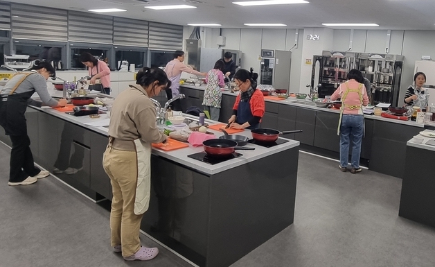 충북혁신도시 공유평생학습관, 지역 평생학습 중심으로 우뚝