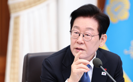 국무회의 주재하는 이재명 대통령