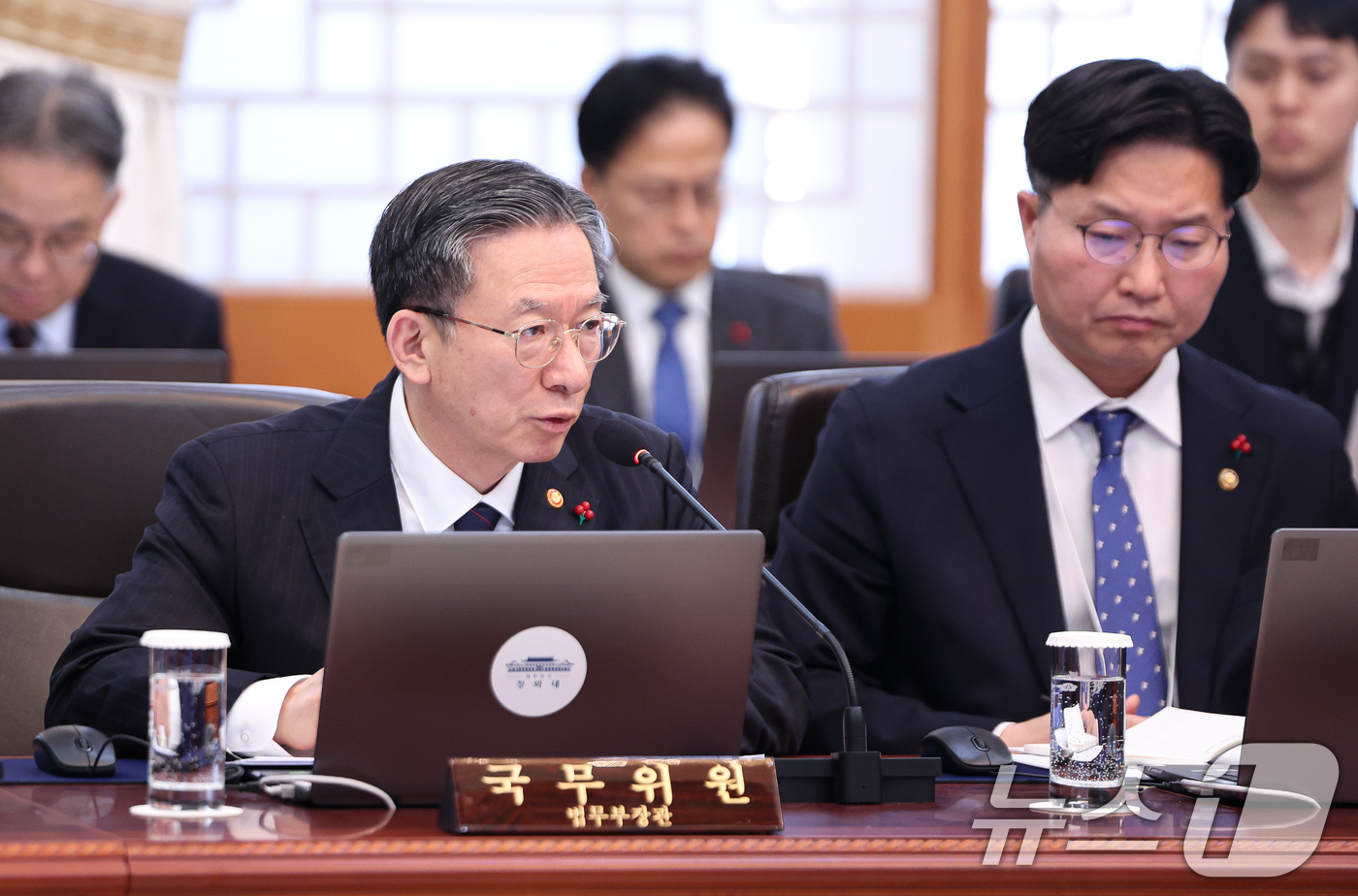 (서울=뉴스1) 허경 기자 = 정성호 법무부 장관이 30일 청와대에서 열린 국무회의에서 발언하고 있다. 2025.12.30/뉴스1