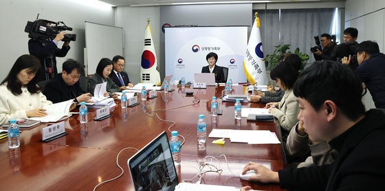 원민경 장관, 여성폭력방지위원회의 모두발언