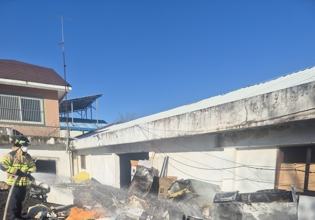 공장 밀집 지역서 '불법 소각' 60대 적발…과태료 처분