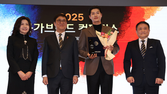 국가브랜드대상 수상하는 오상욱