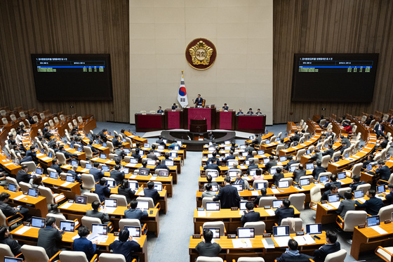 김호철 감사원장 임명동의안 국회 본회의 통과