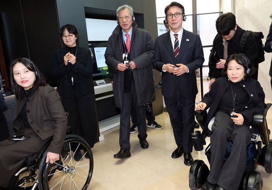 김민석 총리, 국립중앙박물관서 배리어프리 키오스크 현장 점검
