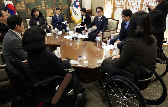 김민석 총리, 배리어프리 키오스크 현장간담회서 모두 발언