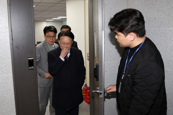 3선 모임 마친 더불어민주당 의원들