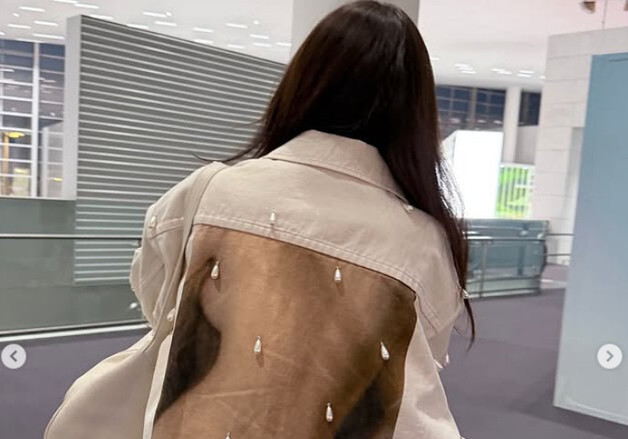 '유부녀' 티아라 효민, 상의 다 벗은 줄…절묘한 착시 패션 '깜짝' [N샷]