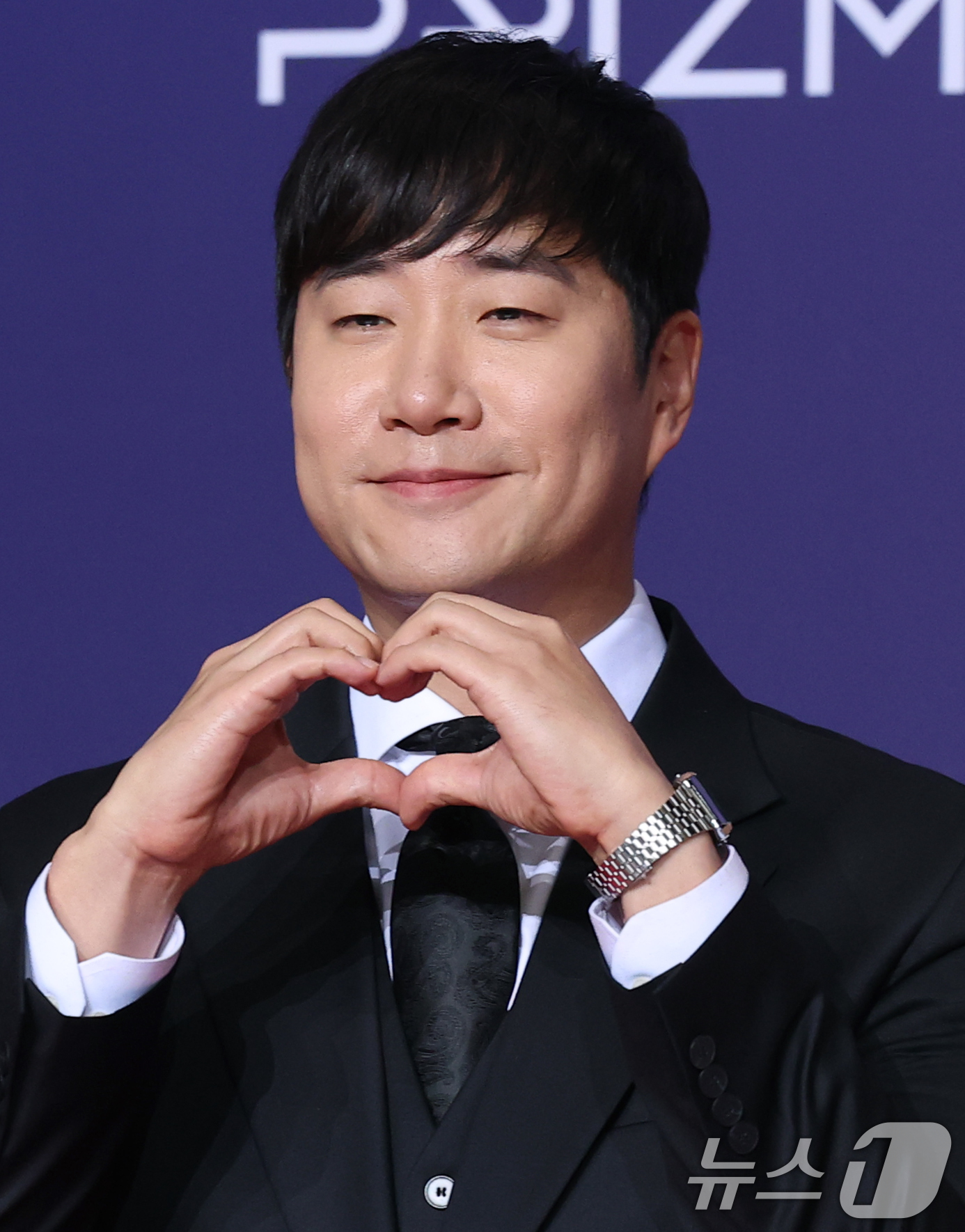 (서울=뉴스1) 권현진 기자 = ‘골 때리는 그녀들’ 배성재가 30일 서울 마포구 상암 SBS 프리즘 타워에서 열린 ‘2025 SBS 연예대상’ 레드카펫 행사에 참석해 포즈를 취하 …