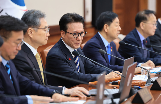 모두발언하는 김민석 국무총리