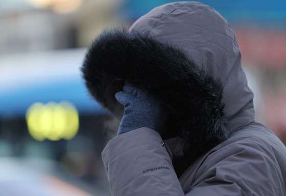 영하권 강추위 속 2025년 마지막 출근길