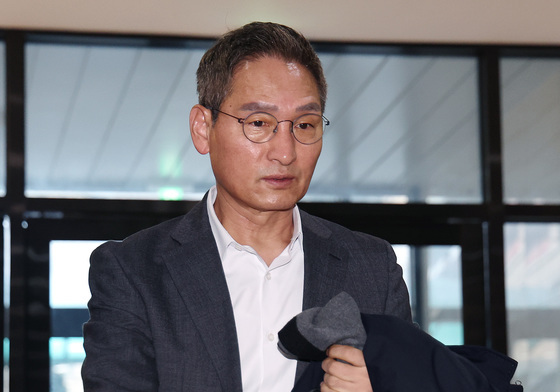 안권섭 특별검사 출근