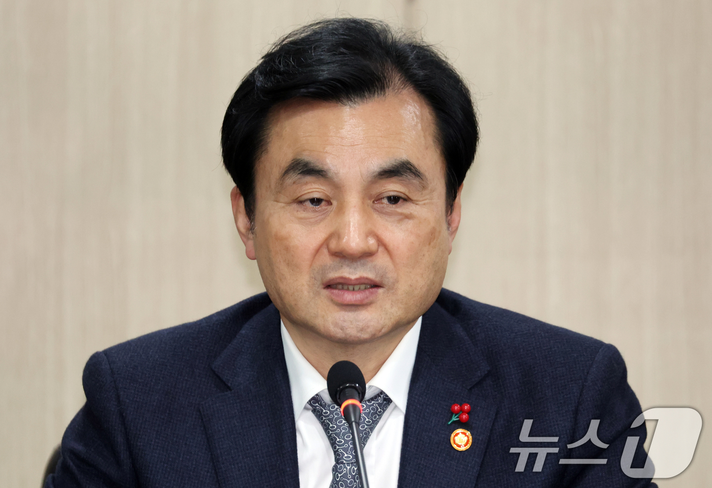 (서울=뉴스1) 김명섭 기자 = 안규백 국방부 장관이 31일 서울 여의도 한국교육시설안전원에서 열린 한민고등학교의 자율형공립고 전환추진 업무협약식에서 발언을 하고 있다. 2025. …