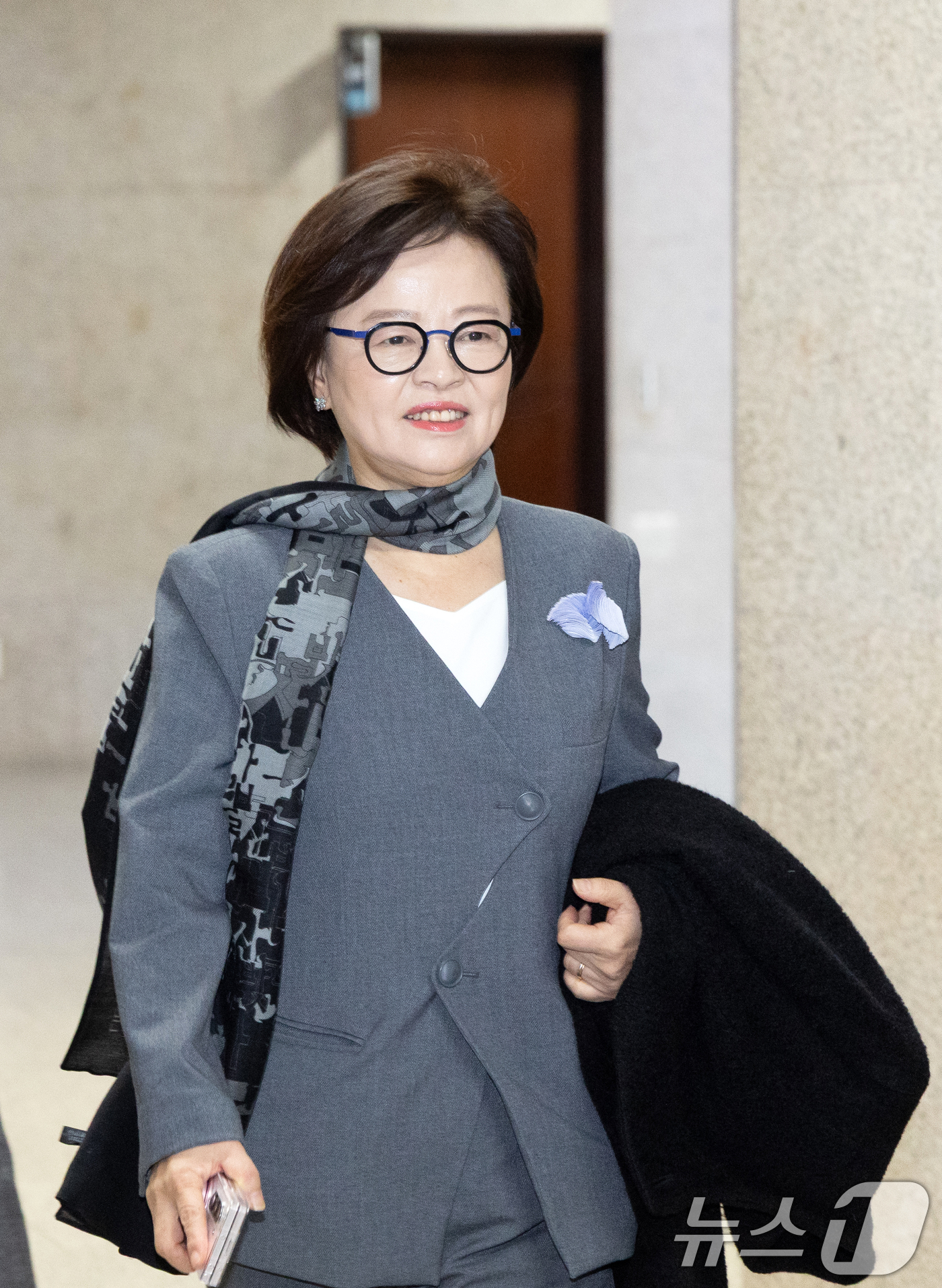 (서울=뉴스1) 이승배 기자 = 진선미 더불어민주당 원내대표 선거관리위원장이 31일 서울 여의도 국회에서 열린 선관위 비공개 회의에 참석하고 있다.  2025.12.31/뉴스1