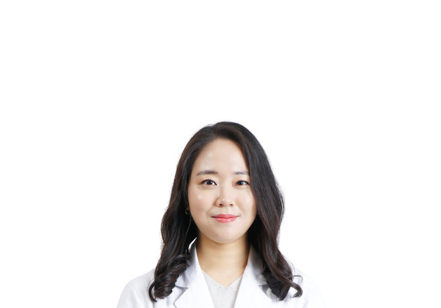 겨울만 되면 목·어깨 뻐근…'웅크린 자세'가 목디스크 키운다