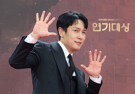 김동완, 독수리 오형제 대상!