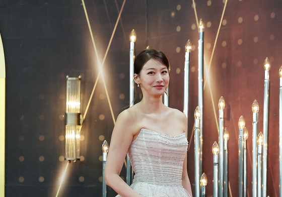 유인영, 여신의 입장