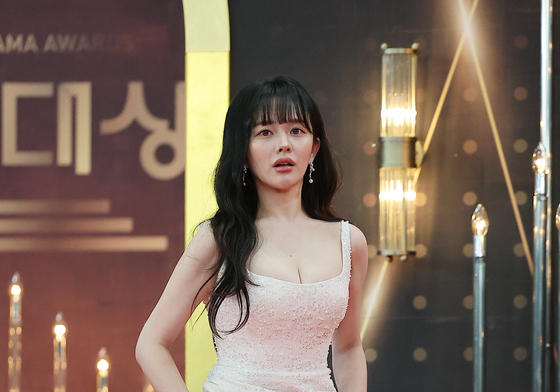 정지소, 순백의 여신