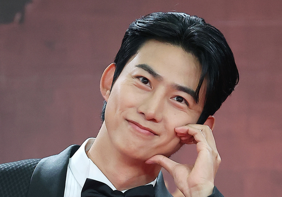 "서로에게 10점 만점" 옥택연 10년 연인과 24일 결혼…2PM 축가·사회