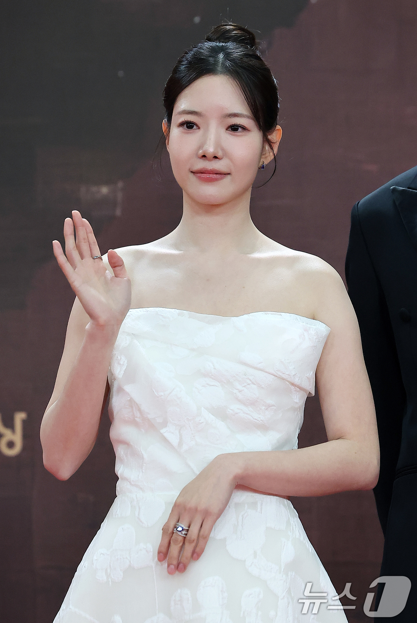 (서울=뉴스1) 김진환 기자 = 배우 하승리가 31일 오후 서울 영등포구 KBS 신관에서 진행된 ‘2025 KBS 연기대상’ 레드카펫 행사에 참석해 포즈를 취하고 있다. 2025. …