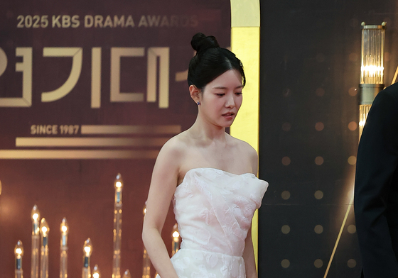 연기대상 레드카펫 밟는 하승리