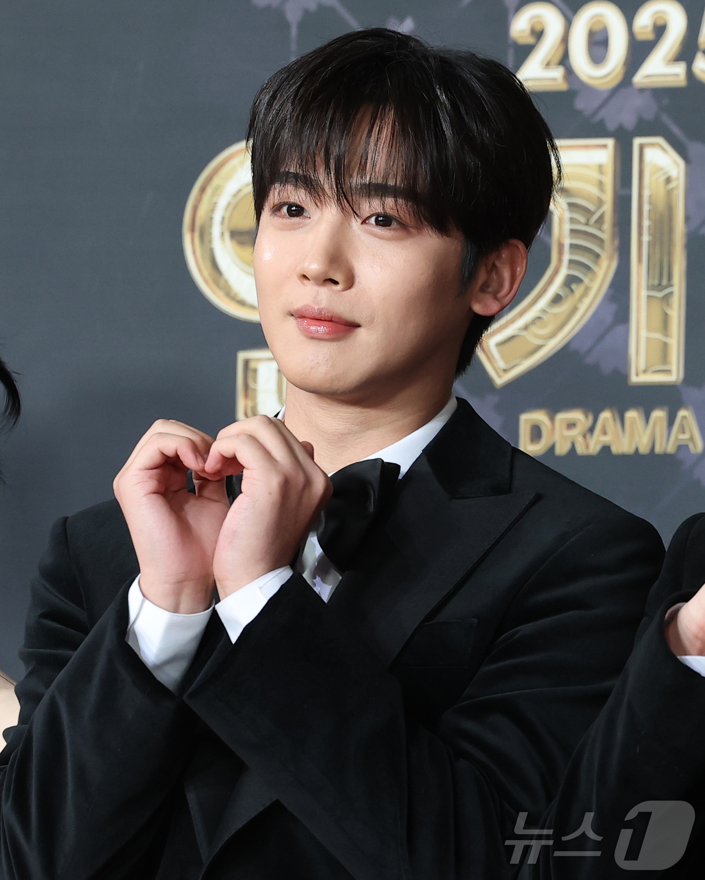 (서울=뉴스1) 권현진 기자 = '트라이' 김요한이 31일 서울 마포구 SBS프리즘타워에서 열린 ‘2025 SBS 연기대상’ 레드카펫 행사에 참석해 포즈를 취하고 있다. 2025. …