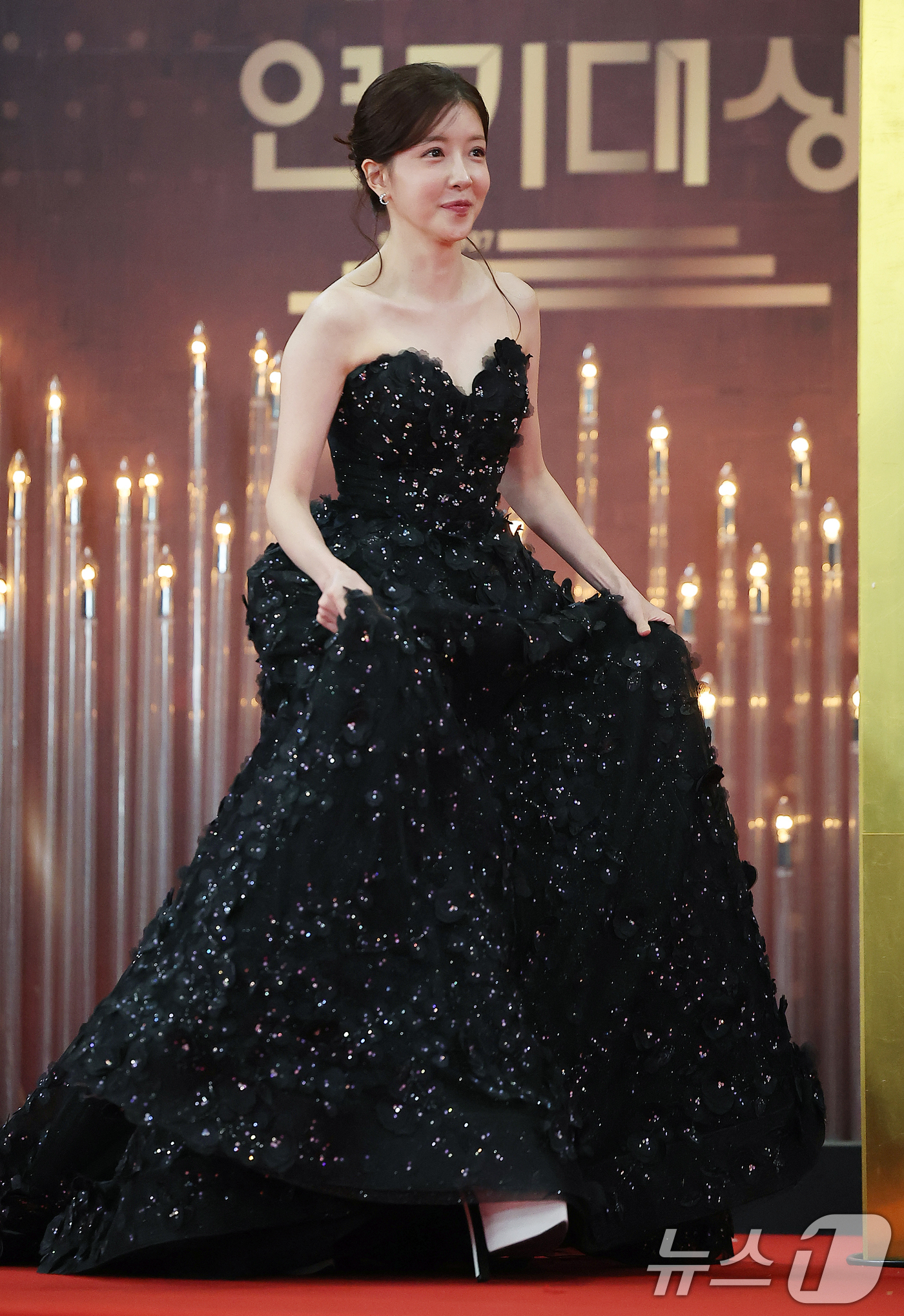 (서울=뉴스1) 김진환 기자 = 배우 정인선이 31일 오후 서울 영등포구 KBS 신관에서 진행된 ‘2025 KBS 연기대상’ 레드카펫 행사에 참석하고 있다. 2025.12.31/뉴 …