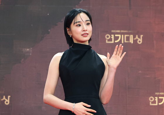 방효린, 블랙 여신