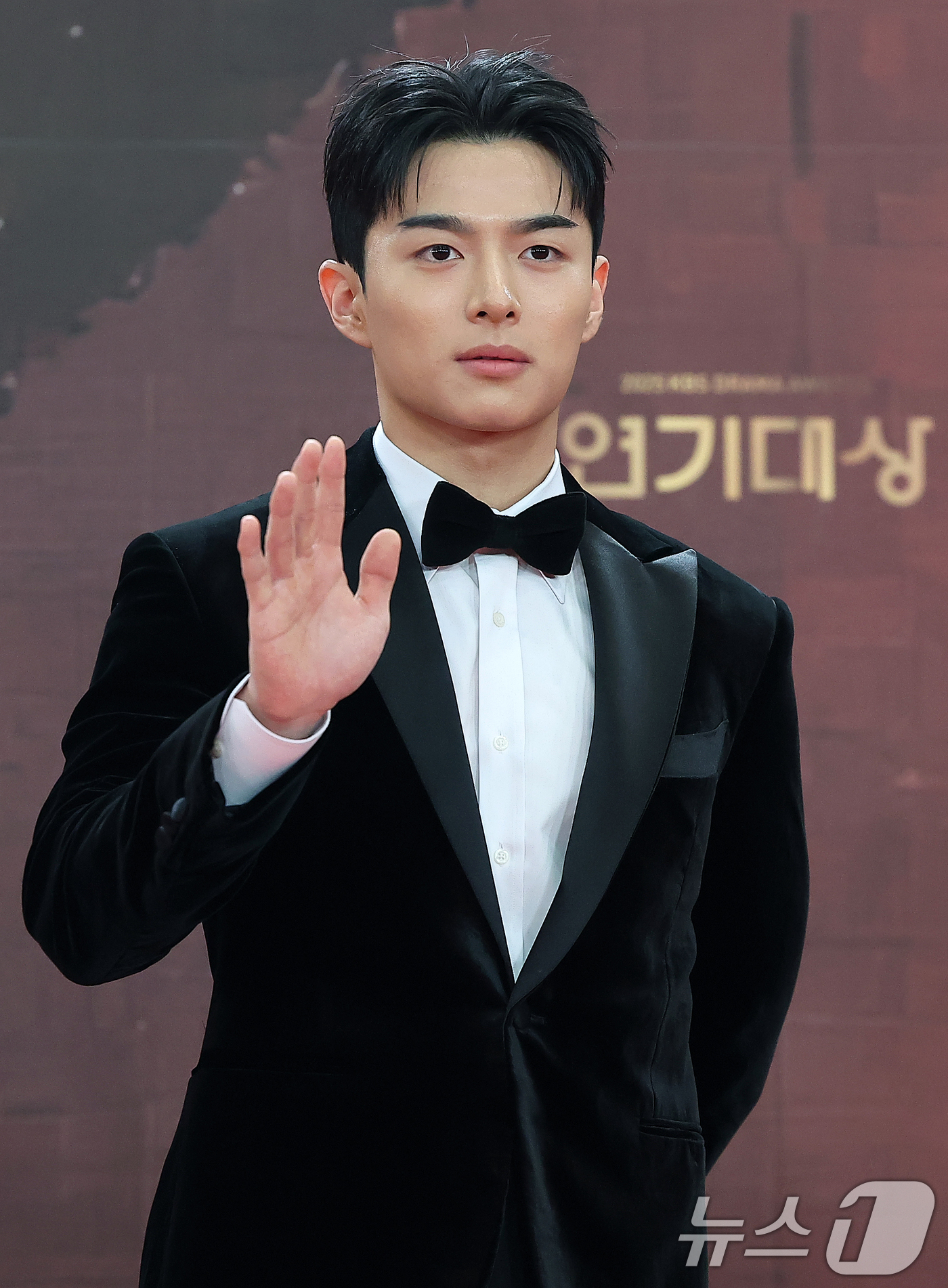 (서울=뉴스1) 김진환 기자 = 배우 손상연이 31일 오후 서울 영등포구 KBS 신관에서 진행된 ‘2025 KBS 연기대상’ 레드카펫 행사에 참석해 포즈를 취하고 있다. 2025. …