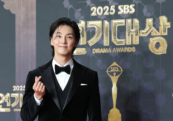 윤시윤, 부드러운 하트 선물