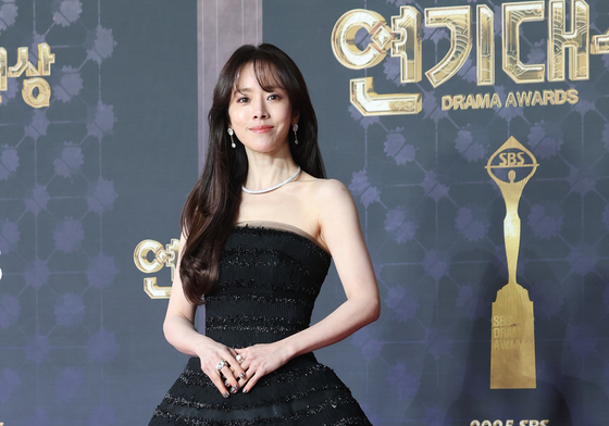 한지민, 아름다운 미소